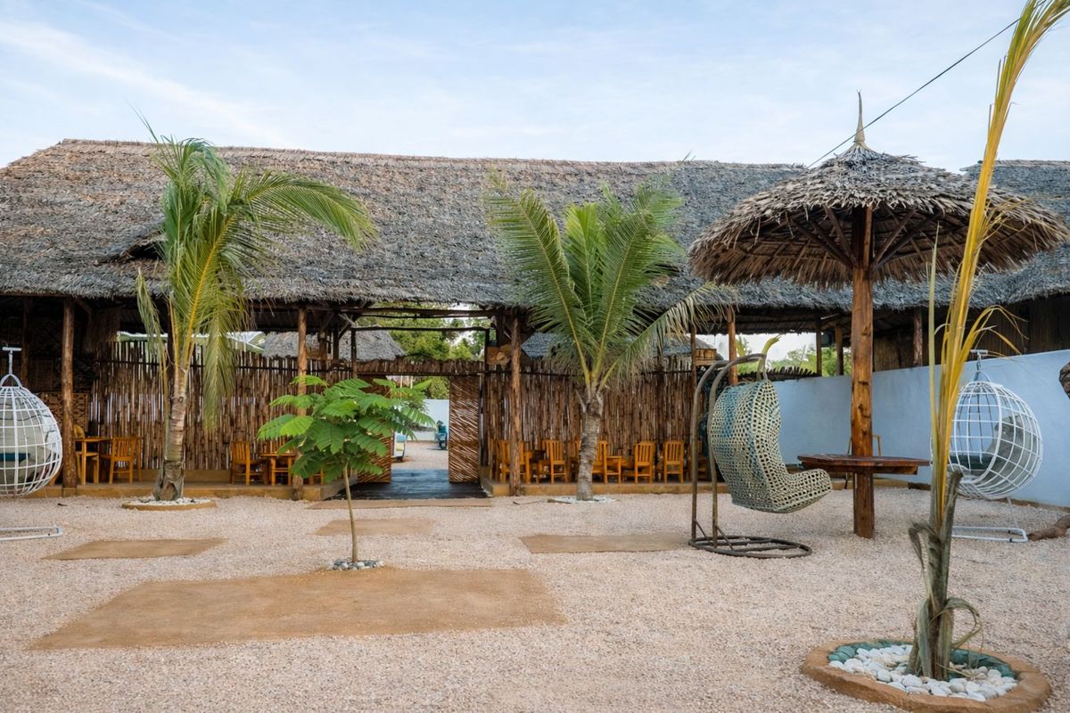 Guest House For Sale in Green Point - Photo 4