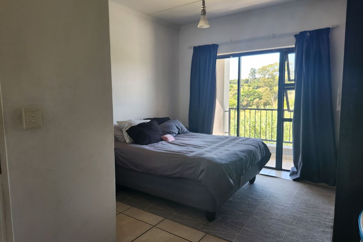 Apartment For Sale in Olivedale - Photo 3