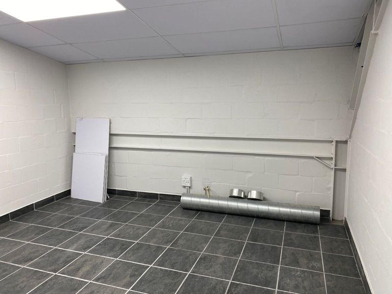 Industrial To Rent in Retreat - Photo 7