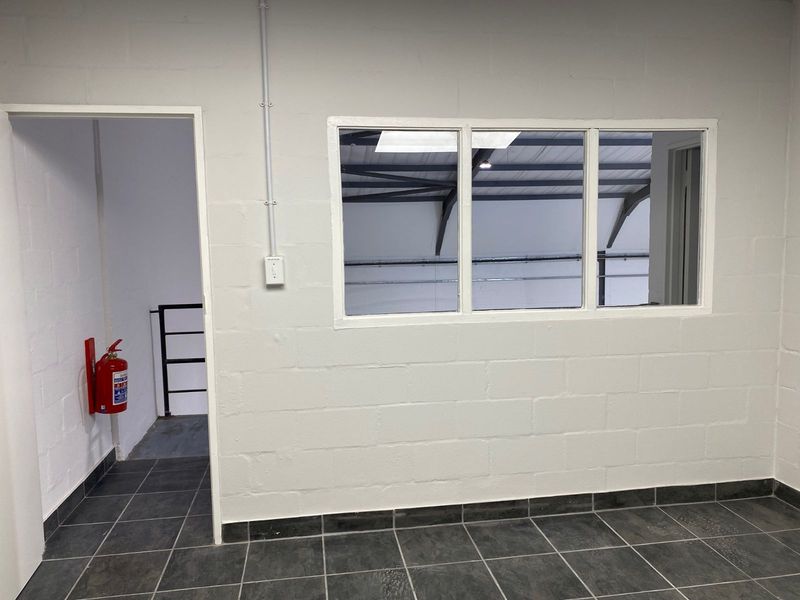 Industrial To Rent in Retreat - Photo 8