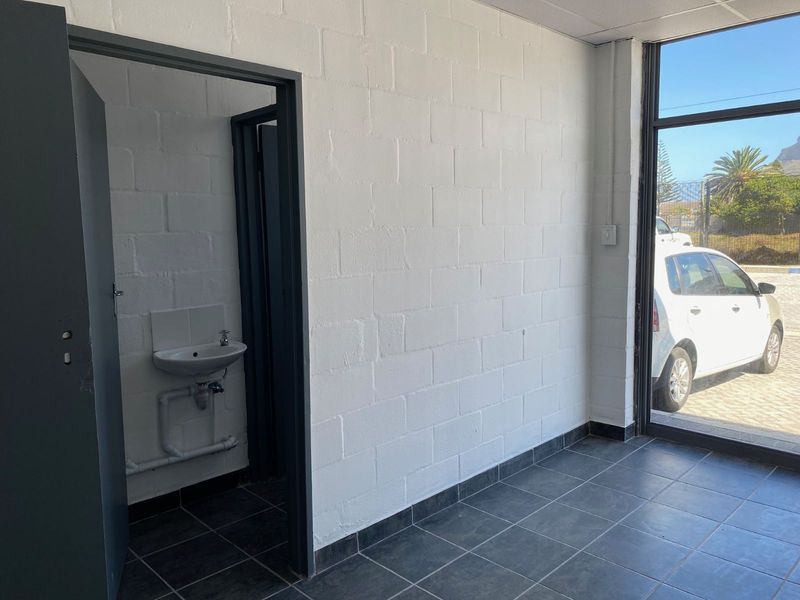 Industrial To Rent in Retreat - Photo 7