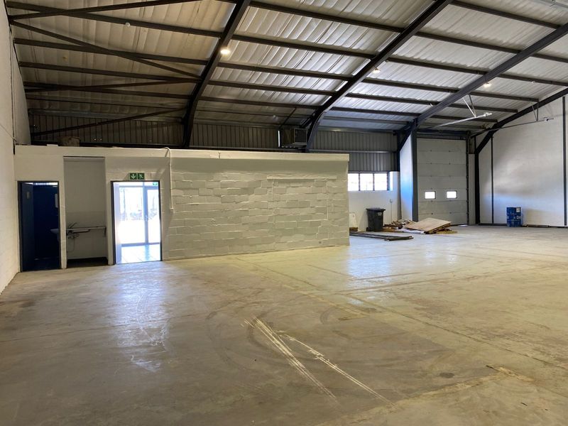 Industrial To Rent in Retreat - Photo 4