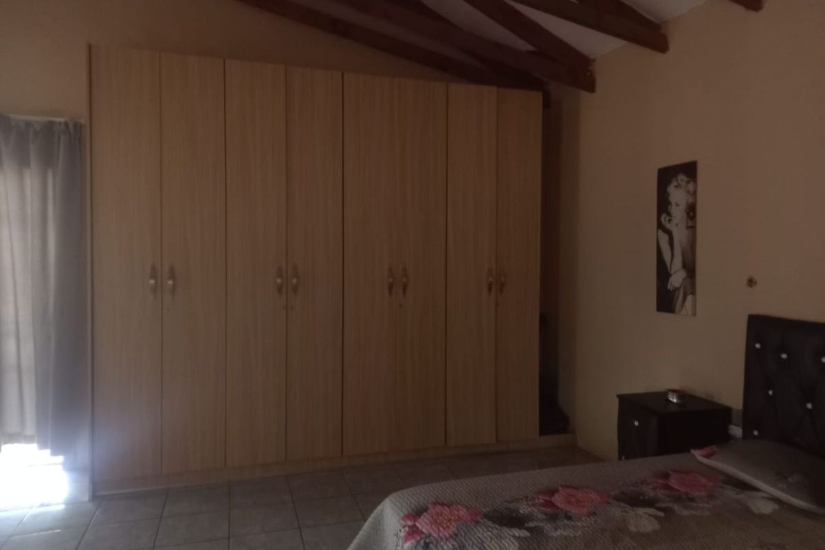 House For Sale in Dendron Central - Photo 4