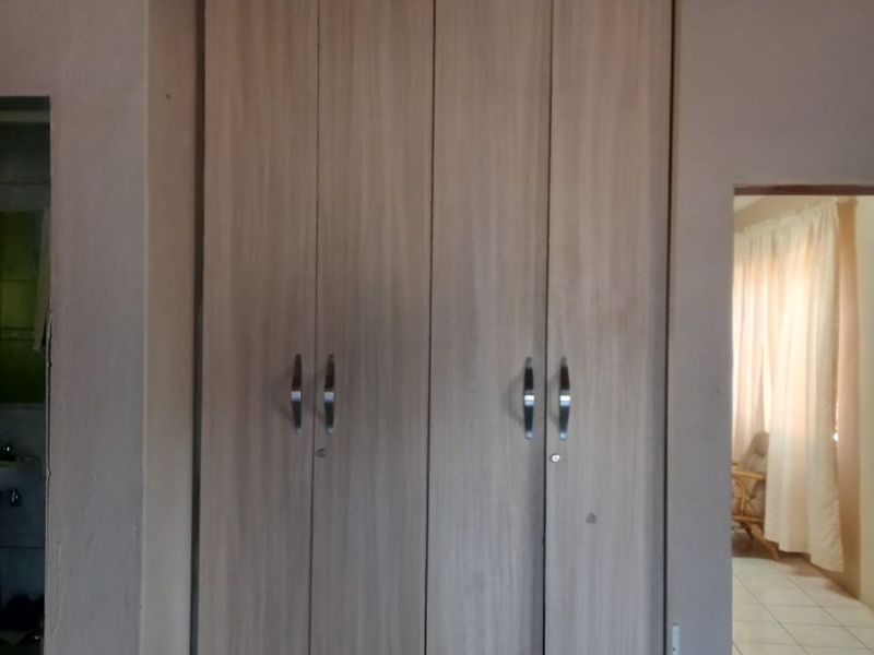 House For Sale in Dendron Central - Photo 5