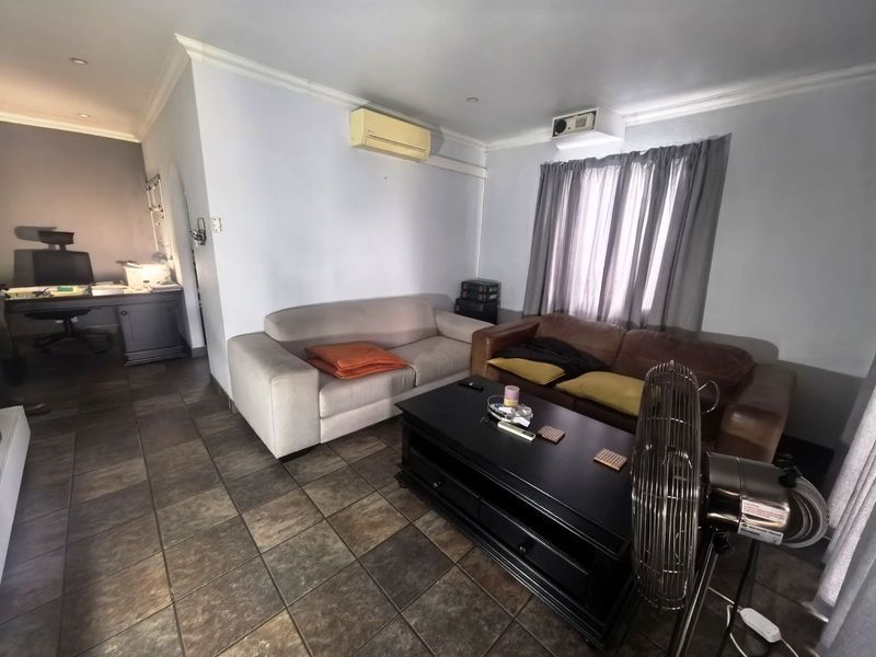 House For Sale in The Reeds - Photo 4