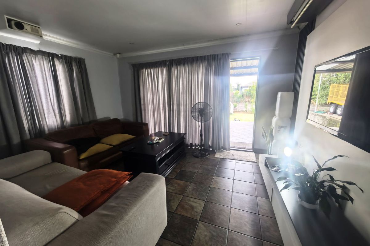 House For Sale in The Reeds - Photo 3