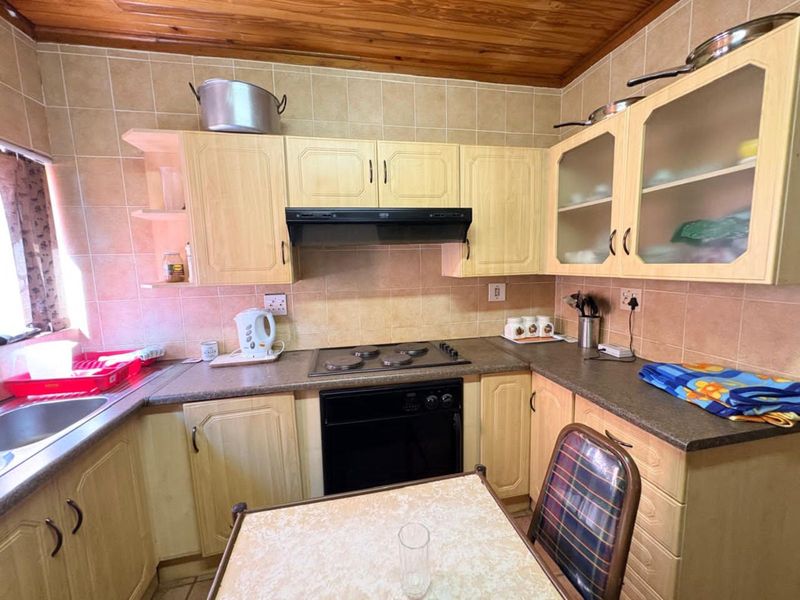 House For Sale in Roodepan - Photo 8