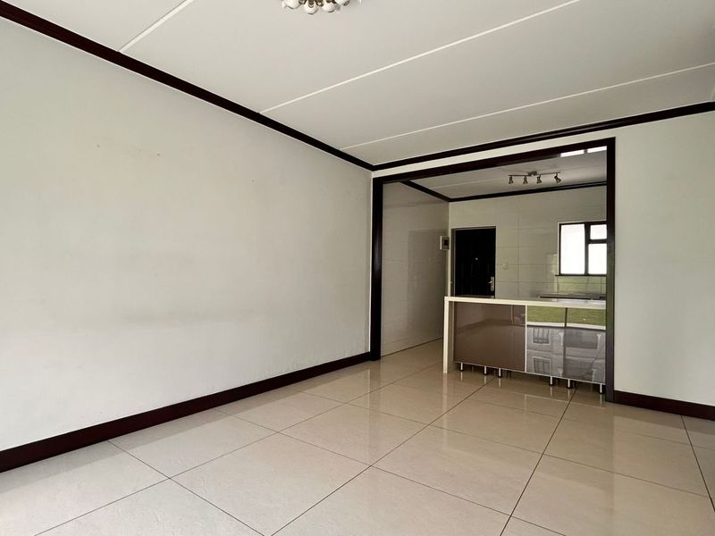 Apartment For Sale in Fourways - Photo 5