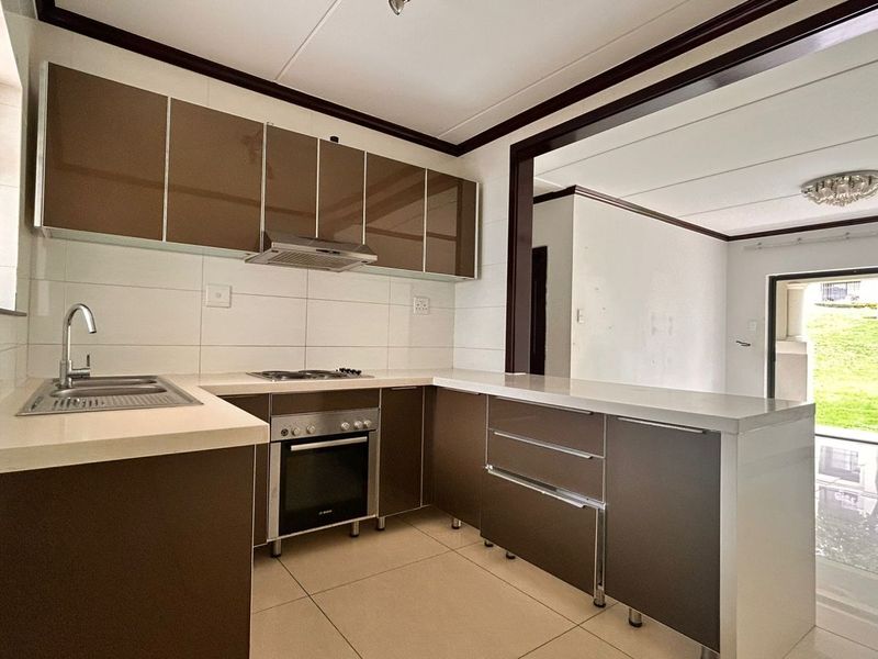 Apartment For Sale in Fourways - Photo 4