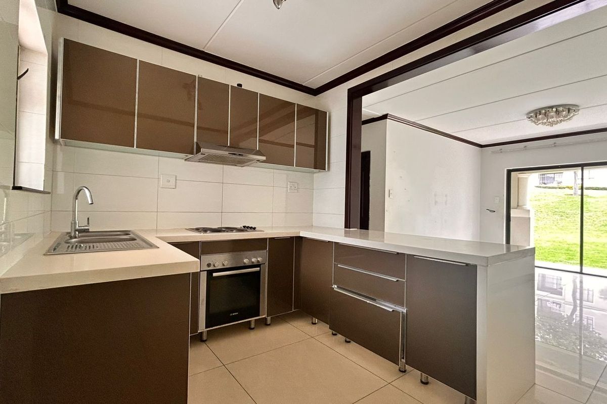 Apartment For Sale in Fourways - Photo 4