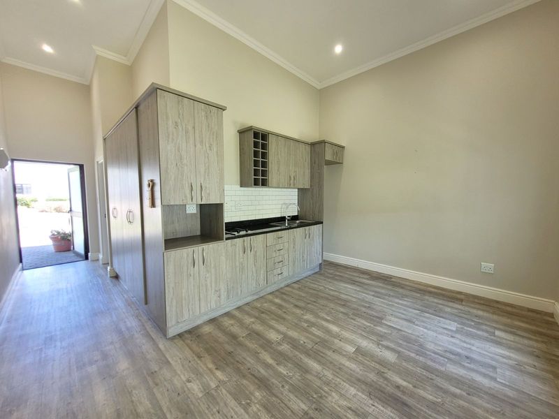 Townhouse For Sale in Zevenwacht Retirement Village - Photo 7