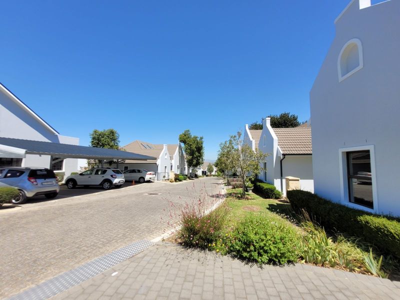 Townhouse For Sale in Zevenwacht Retirement Village - Photo 6