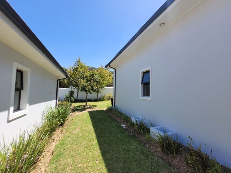 Townhouse For Sale in Zevenwacht Retirement Village - Photo 5