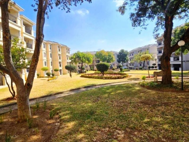 Apartment For Sale in Noordwyk - Photo 9