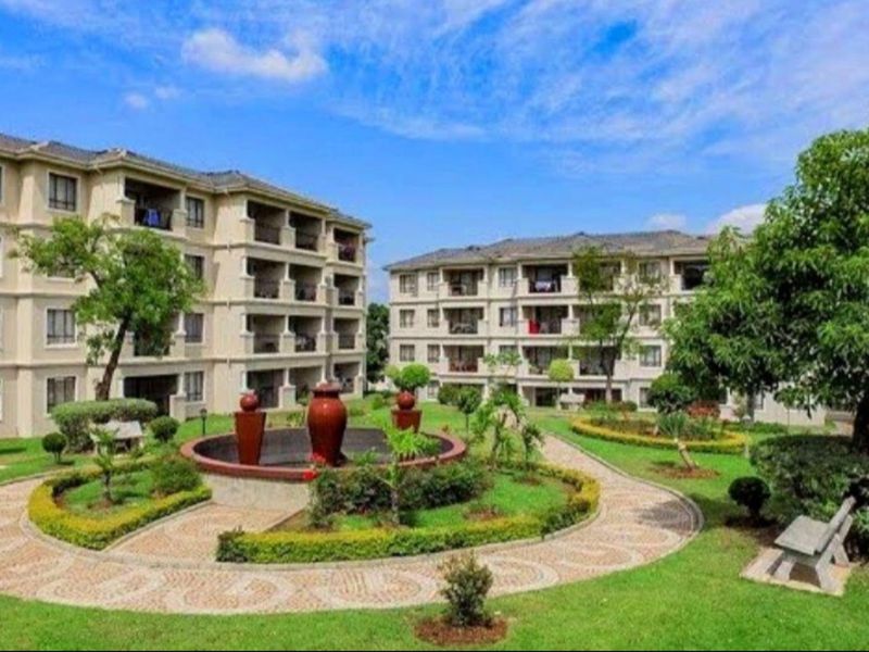 Apartment For Sale in Noordwyk - Photo 2