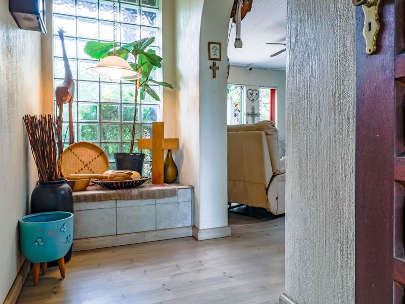 House For Sale in Rooihuiskraal - Photo 2