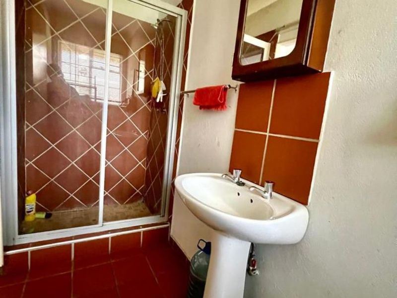 House For Sale in Ermelo Central - Photo 6