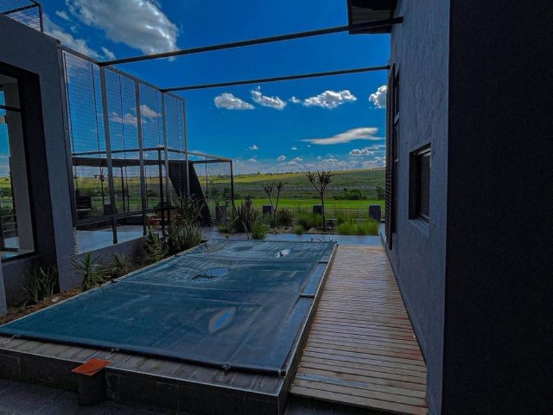 House For Sale in Copperleaf Estate - Photo 2