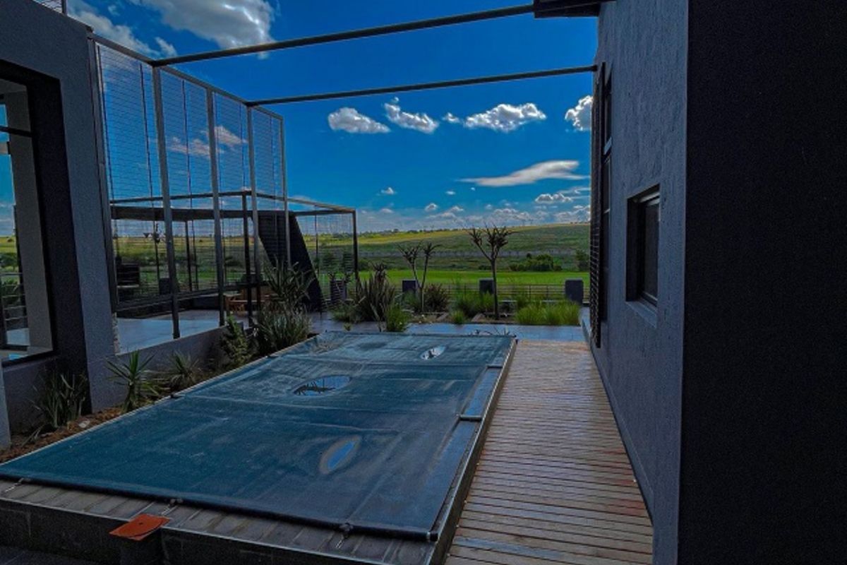House For Sale in Copperleaf Estate - Photo 2