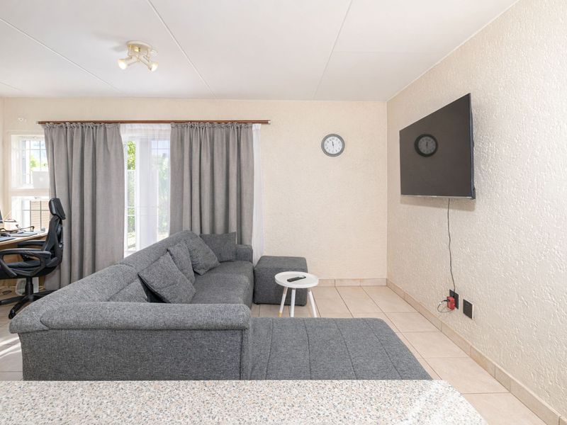 Apartment For Sale in Bromhof - Photo 10