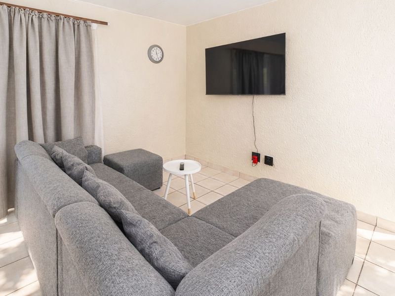 Apartment For Sale in Bromhof - Photo 9