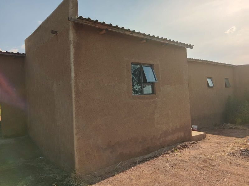 House For Sale in Hammanskraal Central - Photo 5