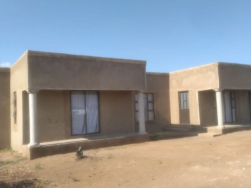 House For Sale in Hammanskraal Central - Photo 2