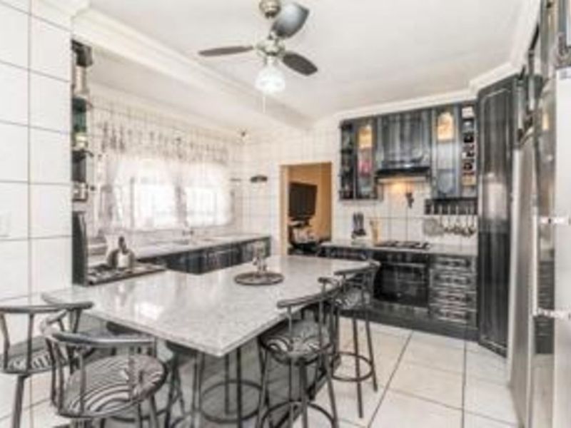 House For Sale in Roodepoort North - Photo 4