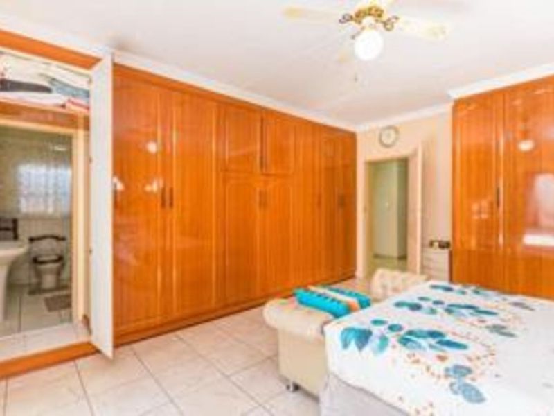 House For Sale in Roodepoort North - Photo 10