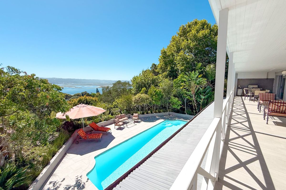 House For Sale in Belvedere - Photo 2