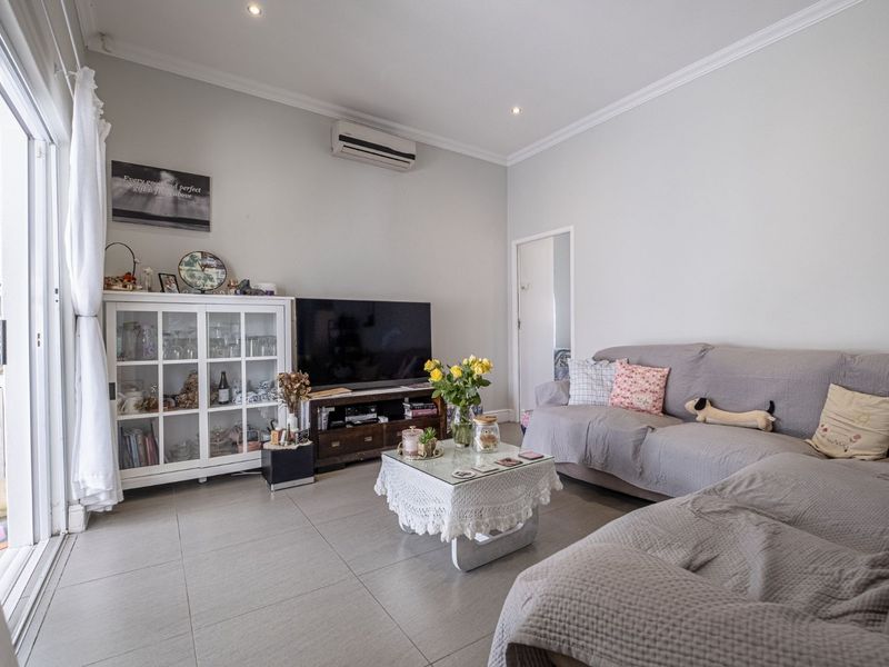 House For Sale in Westbrook - Photo 5