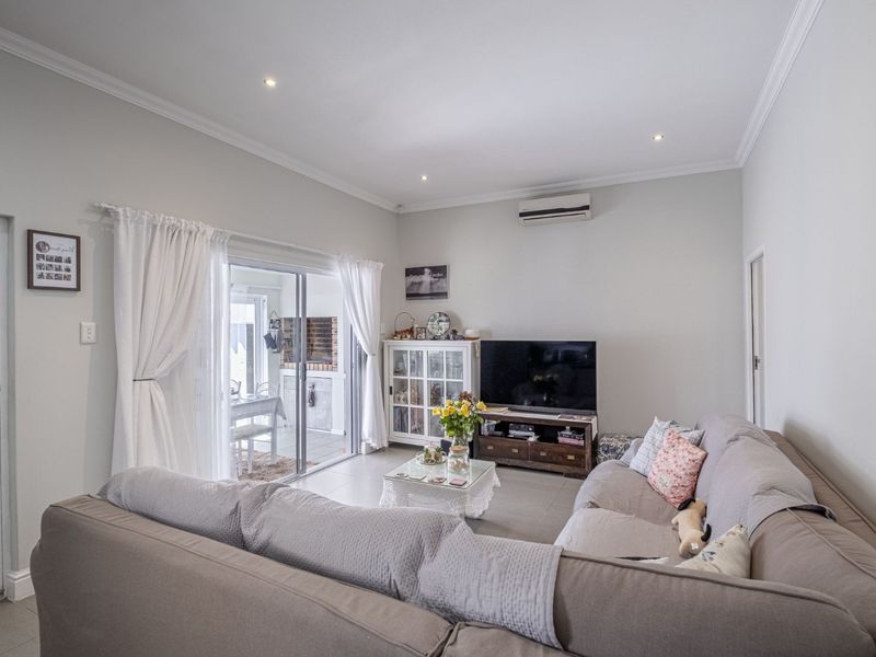 House For Sale in Westbrook - Photo 6