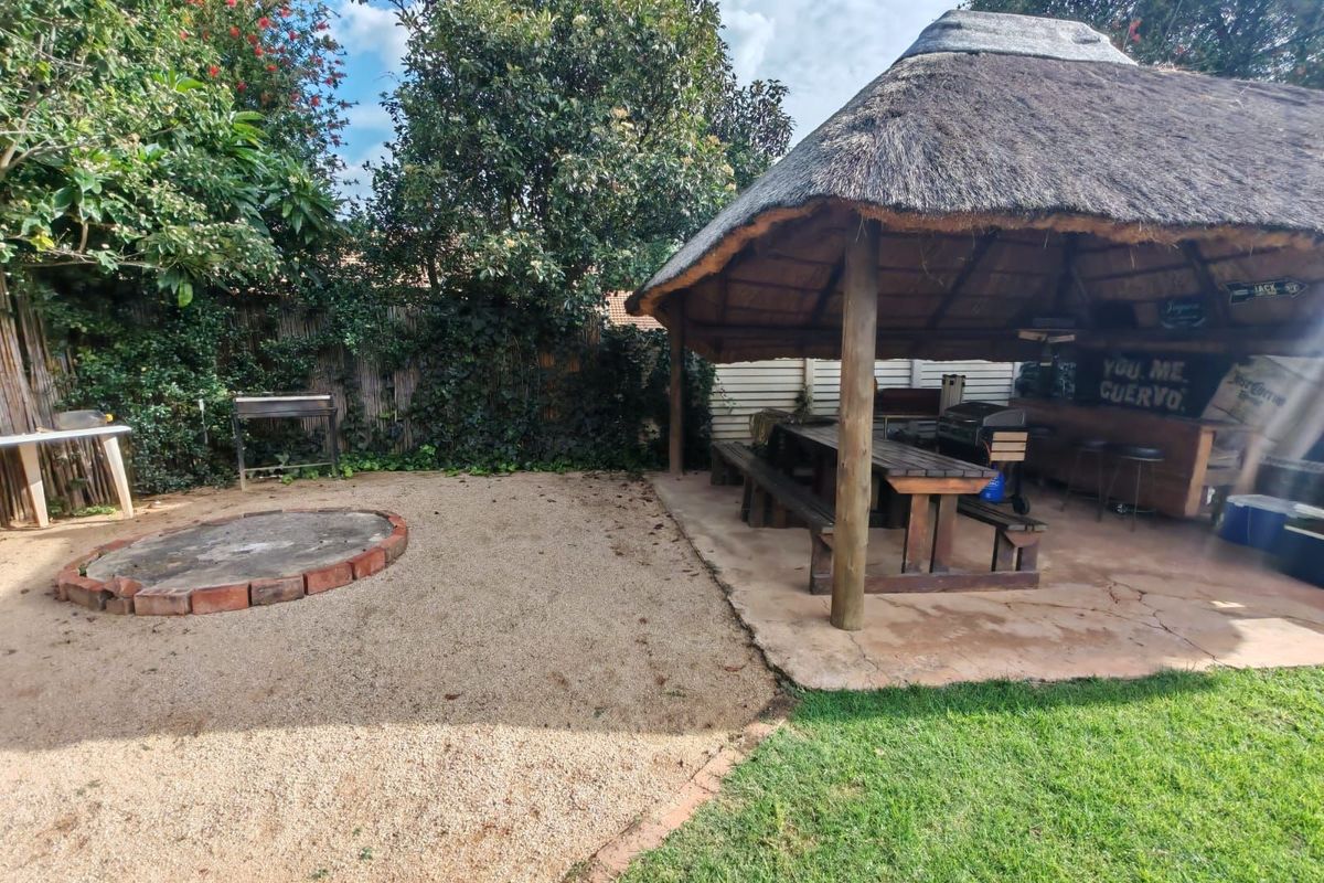 House For Sale in Pierre Van Ryneveld - Photo 3