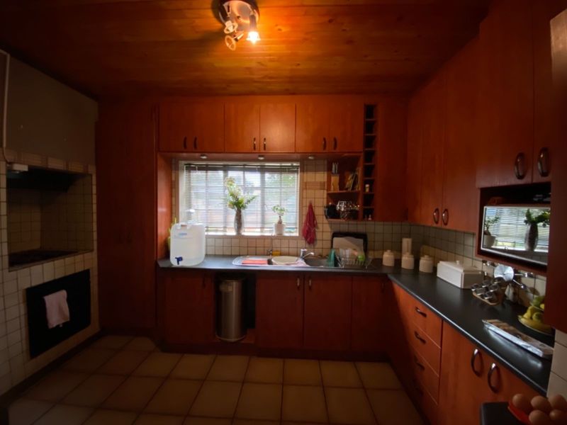 House For Sale in New Park - Photo 5