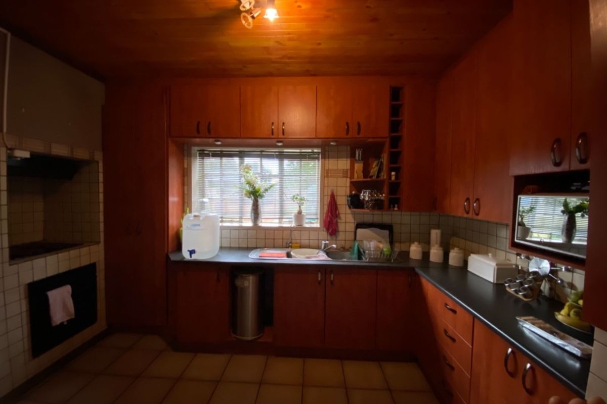 House For Sale in New Park - Photo 5