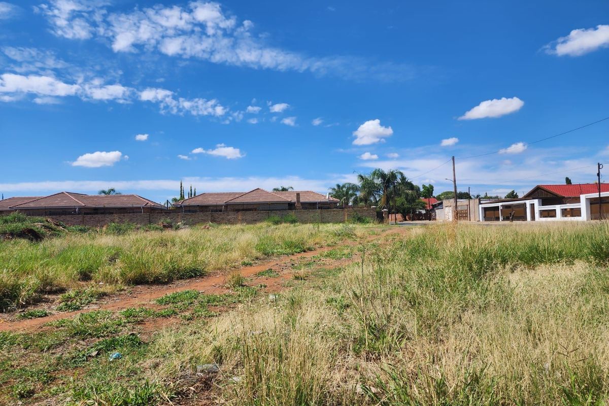 Vacant Land Residential For Sale in Rhodesdene - Photo 4