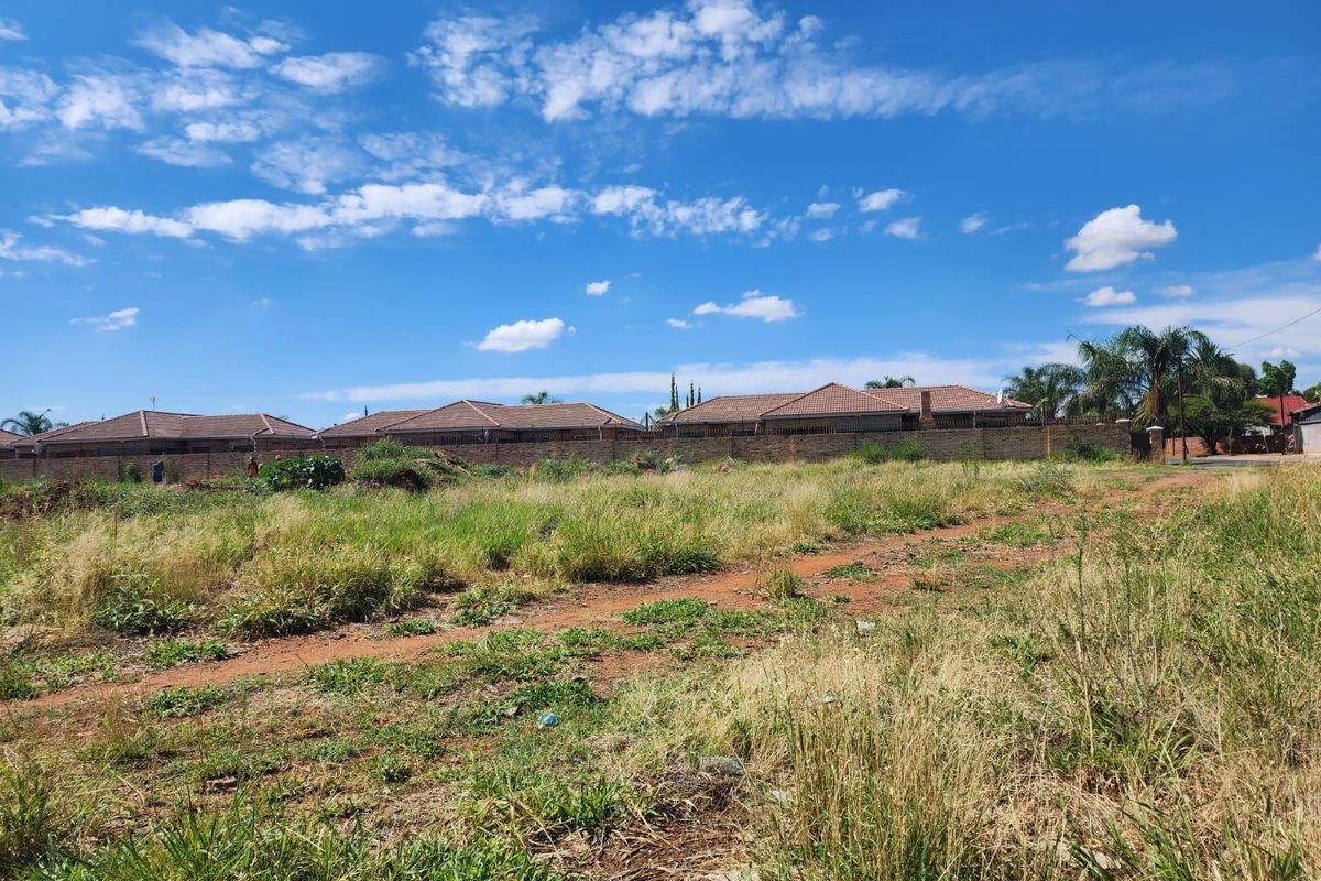Vacant Land Residential For Sale in Rhodesdene - Photo 2