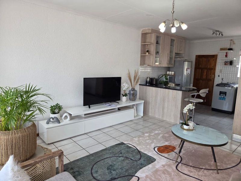 House For Sale in Bendor - Photo 3