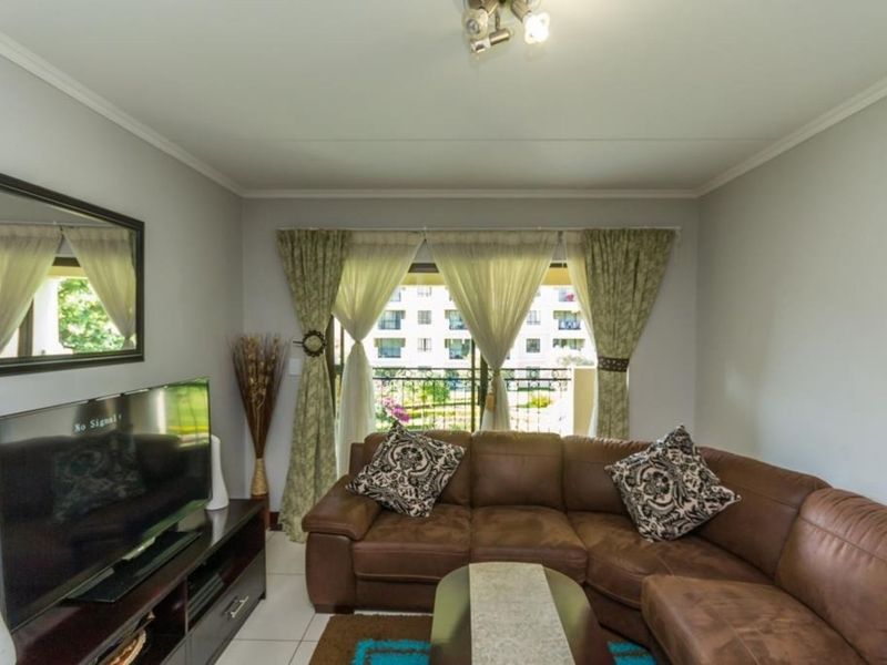 Apartment For Sale in Noordwyk - Photo 5