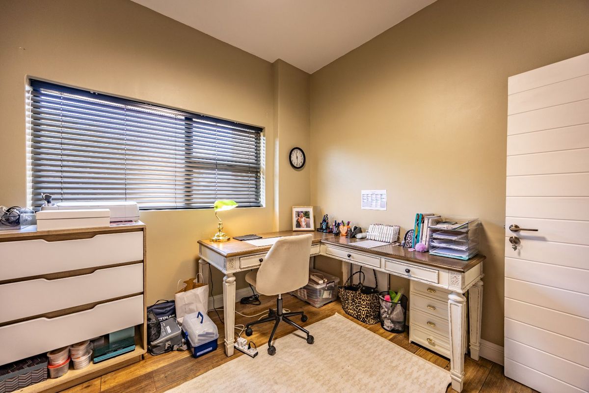 House For Sale in Boardwalk - Photo 5