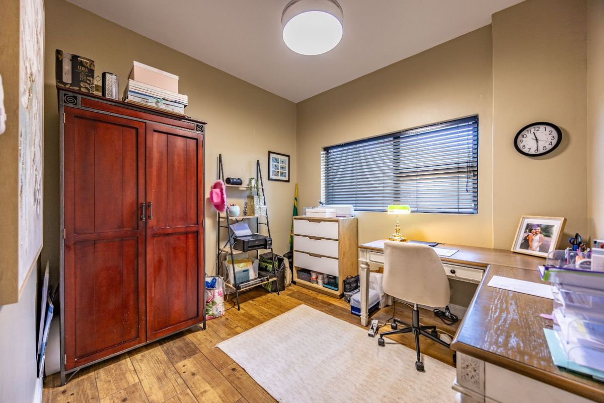 House For Sale in Boardwalk - Photo 4