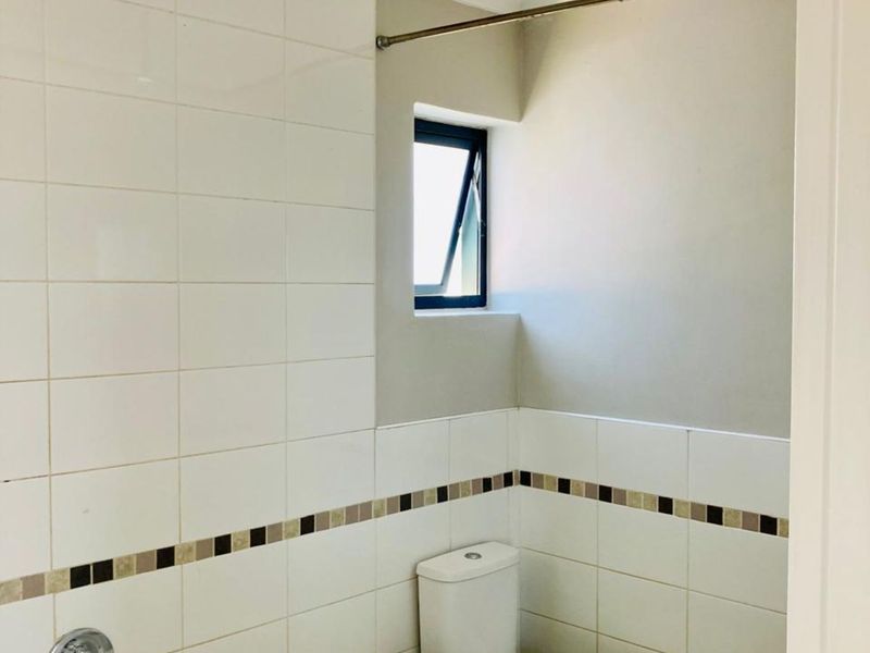 Townhouse For Sale in Parsonsvlei - Photo 7