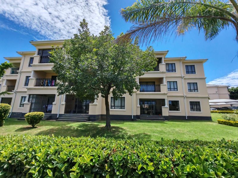 Apartment For Sale in Summerset - Photo 2