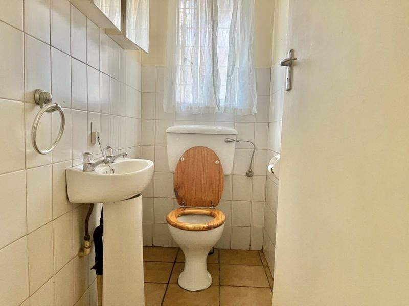 House For Sale in Weltevreden Park - Photo 8