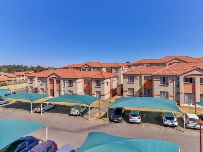 Apartment For Sale in Ormonde View - Photo 2