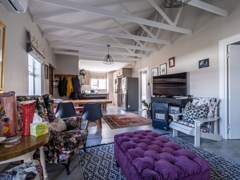 House For Sale in Pinelands - Photo 8