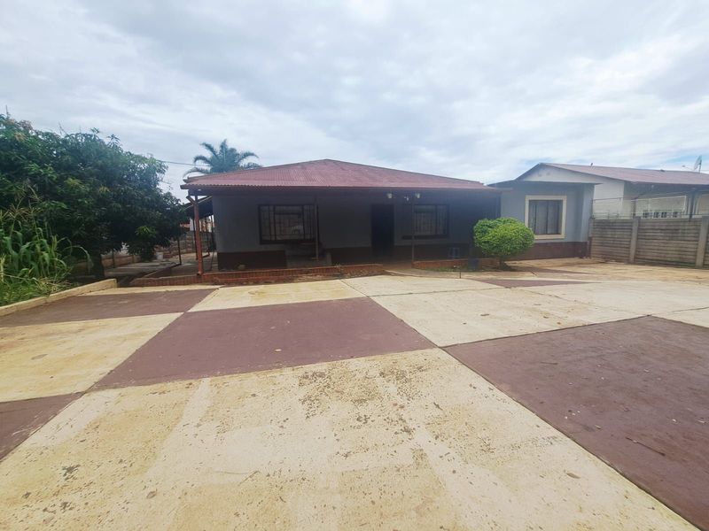 House For Sale in Danville - Photo 2