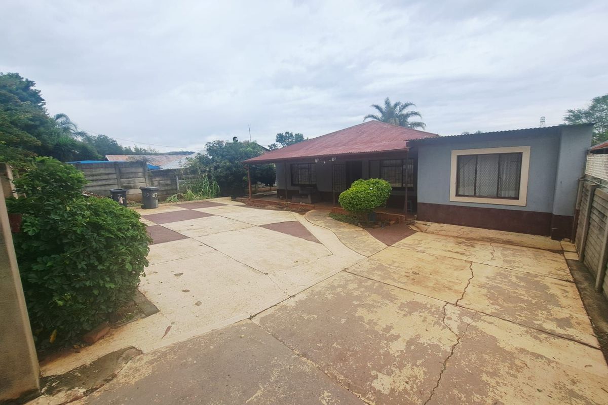 House For Sale in Danville - Photo 4