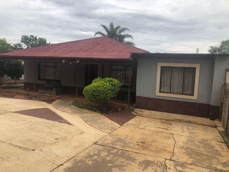 House For Sale in Danville - Photo 6