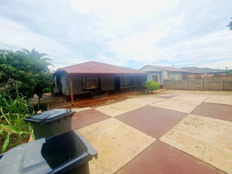 House For Sale in Danville - Photo 3